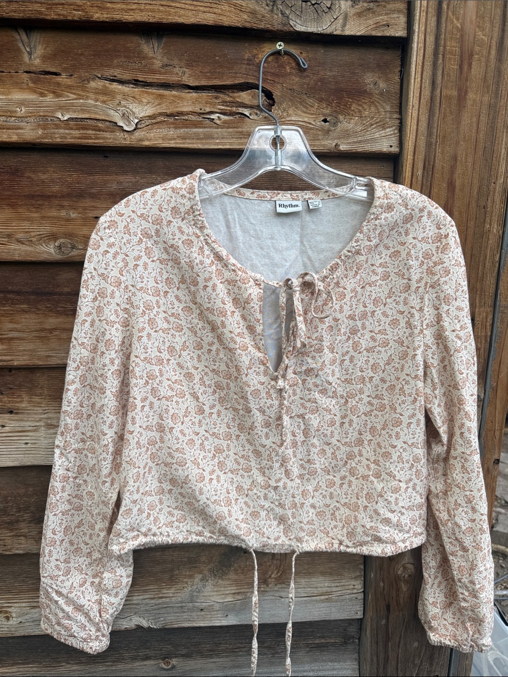 Rhythm. Floral crop top